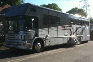 Horse box